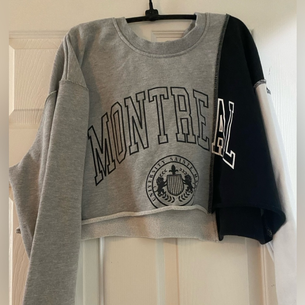 Garage Cropped Sweatshirt